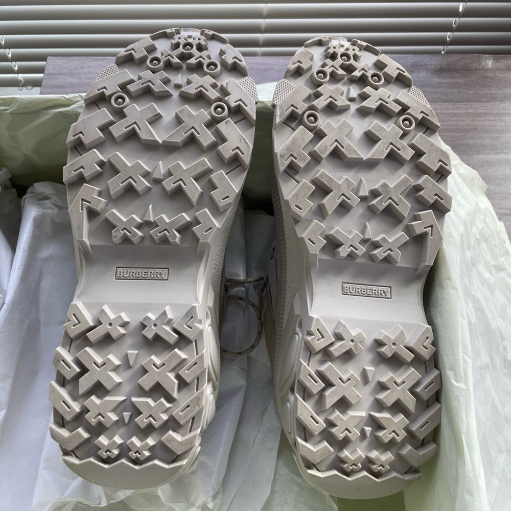Men’s Burberry suede and leather Arthur sneakers - Picture 2 of 5